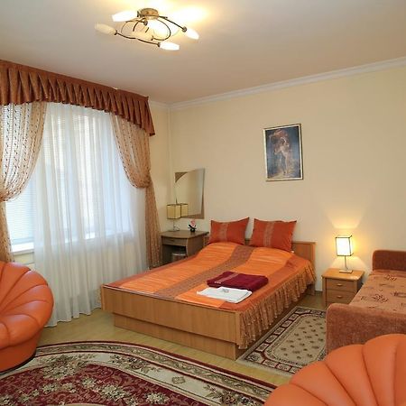 Majami Hotel Chişinău Extérieur photo