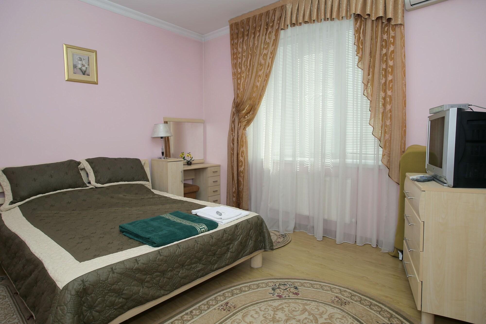 Majami Hotel Chişinău Extérieur photo