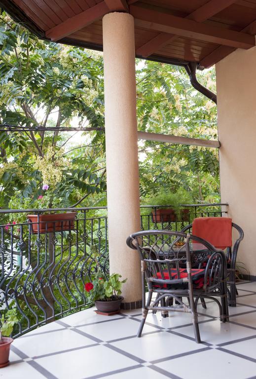 Majami Hotel Chişinău Extérieur photo