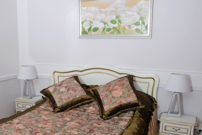 Majami Hotel Chişinău Extérieur photo