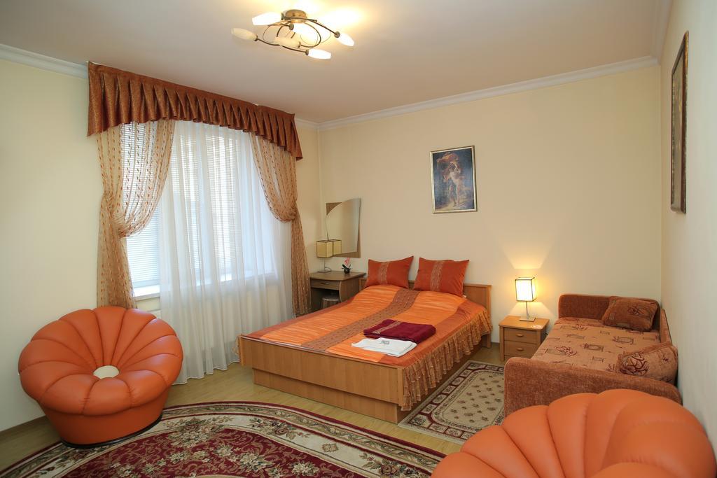 Majami Hotel Chişinău Extérieur photo