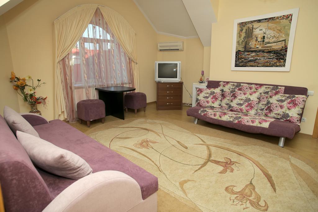 Majami Hotel Chişinău Extérieur photo